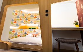 Check Inn Taichung Zhongshan